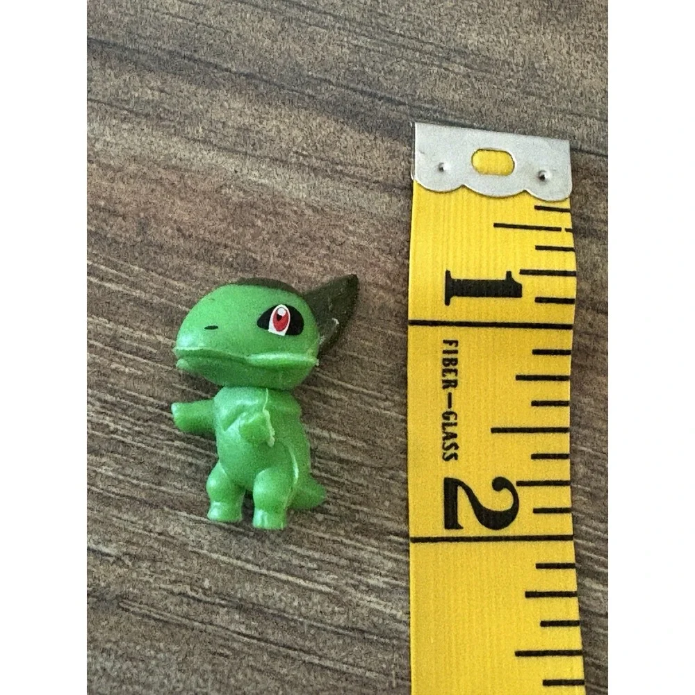 Pokemon‎ 2000s Mini Vinyl PK Gumball and Pikachu Miniature Axew Action Figure